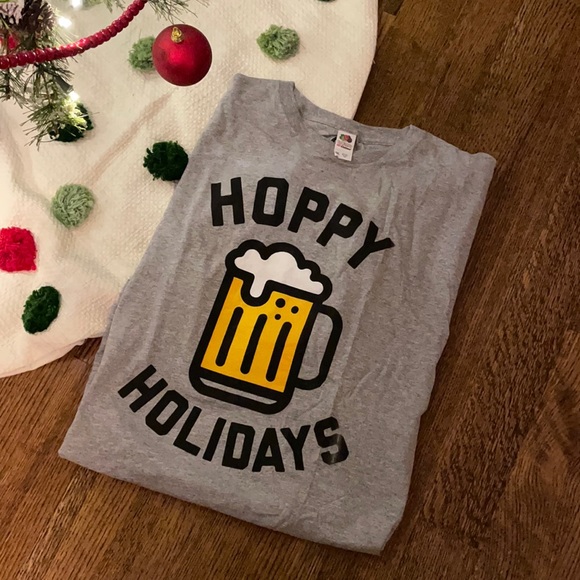 NWOT Hoppy Holidays XXL SS tshirt 🍻 🎄 - Picture 1 of 4